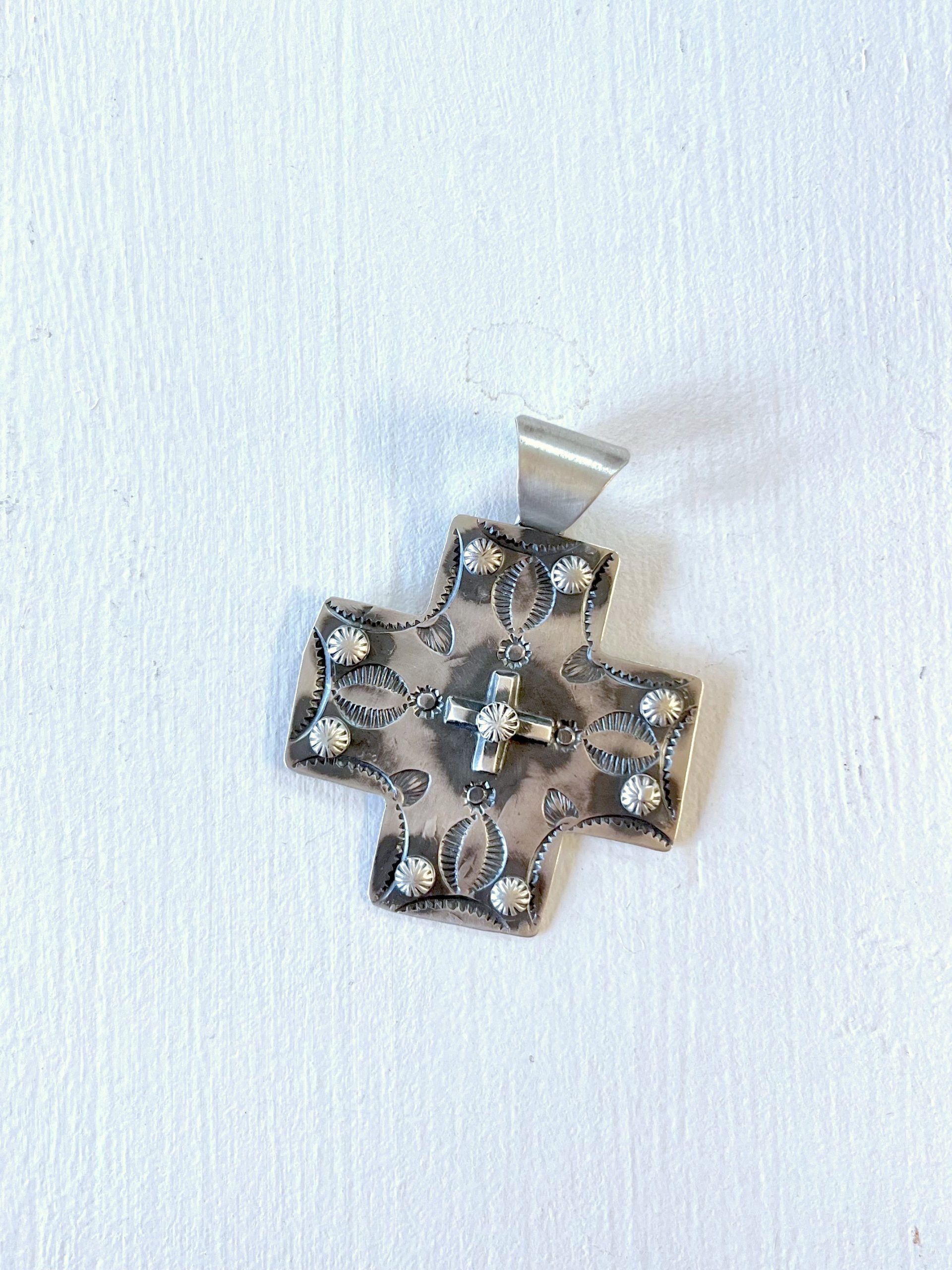 Sterling Silver Cross Pendant (3) – Coyote Beads