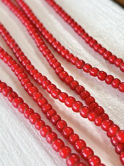 Ghanaian Glass Beads (Red)
